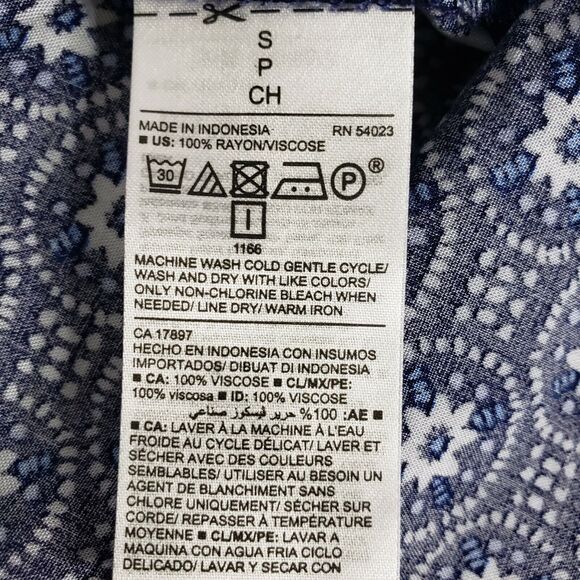 Old Navy Womens Tank Top Sz Small Printed Sleeveless Tile Blue V Tie Neck Rayon - Picture 7 of 9